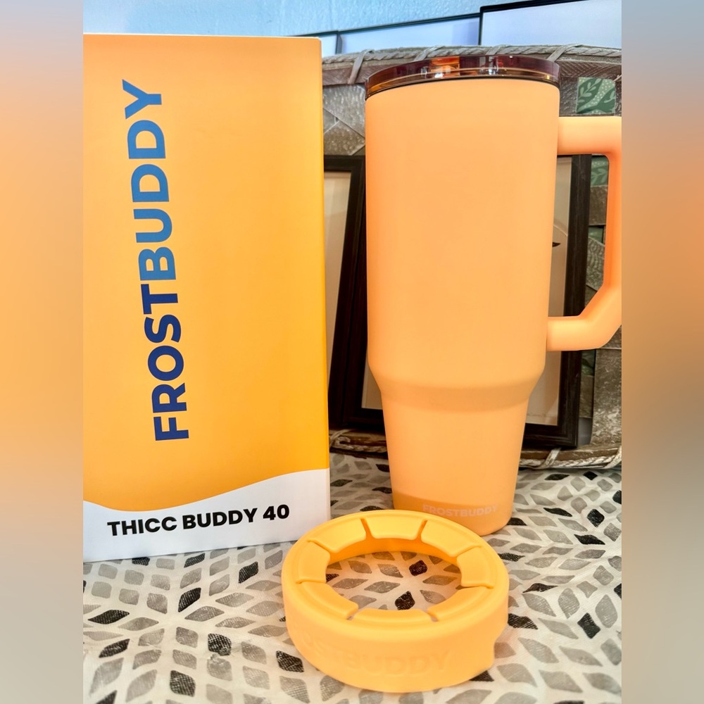 NIB FrostBuddy ThiccBuddy 40oz Peachy Palm 2-In-1 FlipStraw+Key+BalmHolderHandle